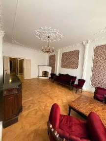 Продаж 3-кімнатної квартири у центрі Львова