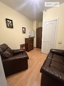 Продаж офісного приміщення 53 кв. м. на 1 поверсі на вул. Вербицького Михайла 7/40А, п'ятиповерхова будівля • ID 33561845