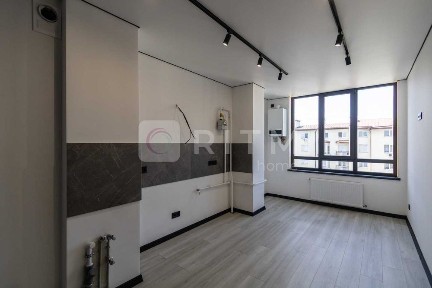 Затишна 2-кімнатна квартира з ремонтом по вул. Незалежності