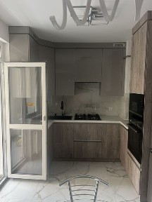 Оренда 3кім. Новобудови по вул. Роксоляни