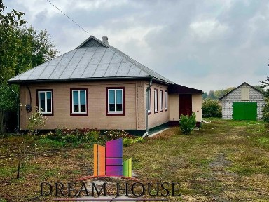 Продаж будинку в центрі с. Білозір'я