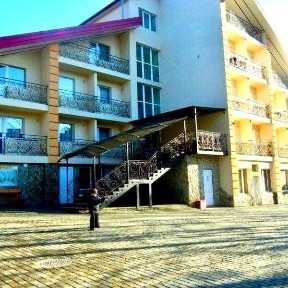 Продається діючий санаторій в смт. Східниця-Центр