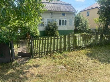 Продаж 4-х кім. будинку + велика земельна ділянка, біля м. Ходорів!