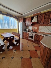 Продається 3-к. новоб. вул. Руська