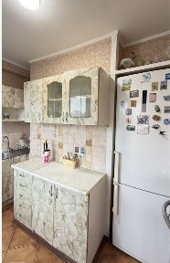 Київ, Дніпровський, вулиця Ентузіастів 7