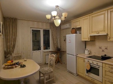 Київ, Дарницький, проспект Петра Григоренка 12