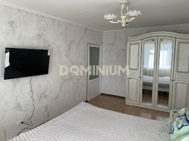 Квартира з євроремонтом та новою технікою на третьому поверсі