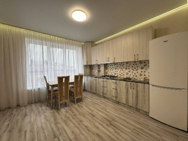 Здається в оренду квартира по вул. Потічна 1