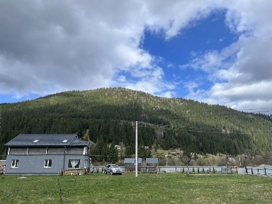 Садиба. Карпатська Роса