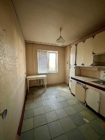 Продам двокімнатну квартиру на Дачній!