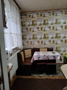 Частина будинку з окремим двором на Юрівці!