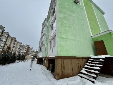 Продаж 1к квартири 47м2 з частковим ремонтом!