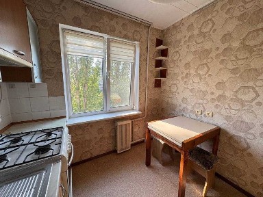 Сдам двухкомнатную на Таирова.