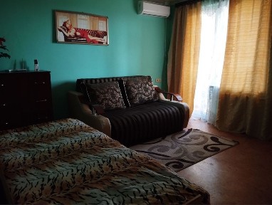 Продается однокомнатна квартира в Каролино-Бугаз