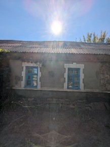 Частина будинку на 3ьох власників (окремий вихід)