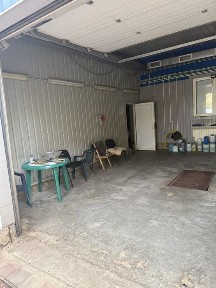 Здаю два бокси під автомийку