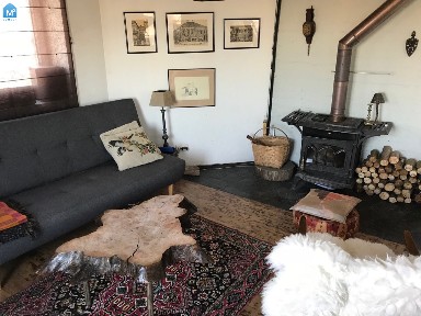 Оренда. Незвичайна квартира на розі Волоській та Почайнинської.