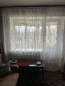 Продам 2 к. кв. Чугуев ( центр)