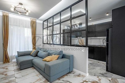 Оренда таунхауса на вулиці Святищенська ОСОКОРКИ