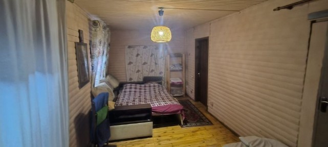 Сдам двухэтажный дом сруб с беседкой в Совиньоне для мероприятий