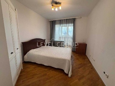 Продам 2 кімнатну квартиру 59м2 вул. Харківське шосе 56 Дарницький р