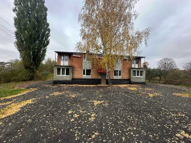 Продаж будинку з ділянкою на 10 соток, 440.9 кв. м, Жмеринка