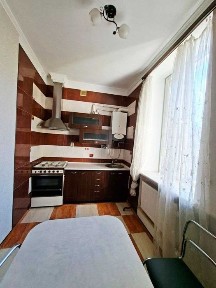 Сдам двухкомнатную квартиру в центре города. Итальянский бульвар