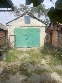 Продається будинок у центрі міста