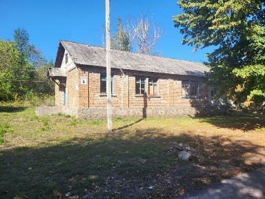 Продам две трехкомнатные квартиры на земле в одном доме.