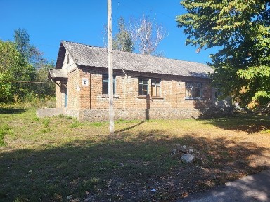 Продам две трехкомнатные квартиры на земле в одном доме.