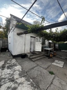 Будинок у смт Карнаухіка