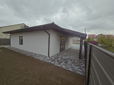 Новозбудований будинок. Зроблено ремонт!