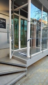 Оренда (продаж, ціна договірна) 69 м2/ 1-й поверх/ м. Університет