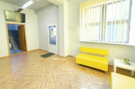 Під інтернет-магазин. 89кв. м. Теремки-2. 21360 грн. 2ий поверх