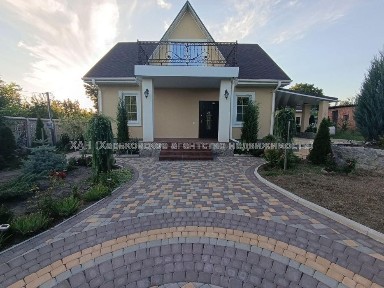 Продам будинок два поверхи. Високий Т25