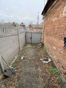 Частина будинку біля ТЦ Конкорд