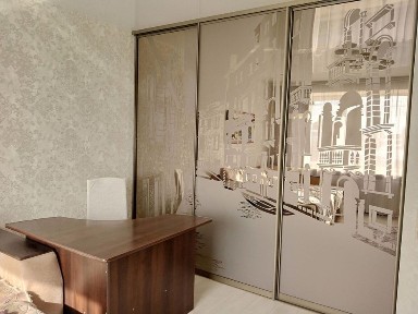 Оренда 1,5 кімнатної квартири на панаса мирного 1