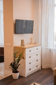 Одеса, Приморський, вулиця Валерия Самофалова (Каманина) 44