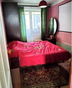 Продам просторную 3-комнатную квартиру у м. 23 Августа!