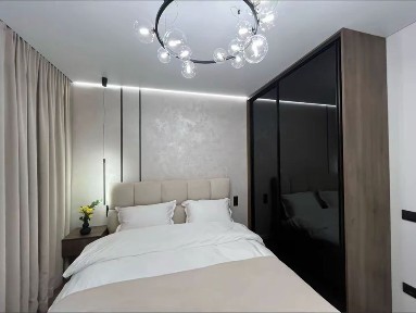 Продаж 1,5 км Фемелі Плаза