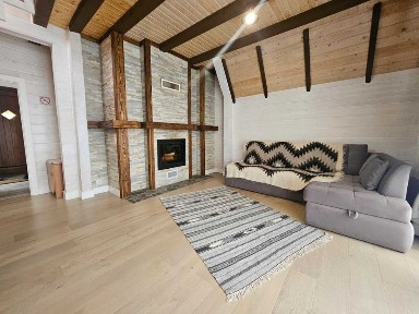 Готовий будинок у серці Карпат, Орявчик