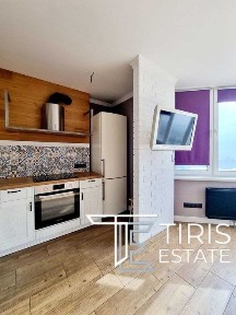 Святошинський, Верховинна, 41, затишна 2к кв з ремонтом. Без комісії