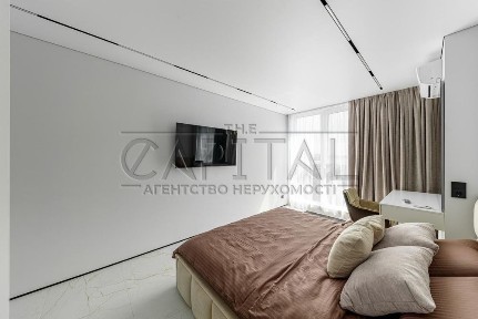 Квартира з дизайнерським ремонтом поруч з м. Деміївська!