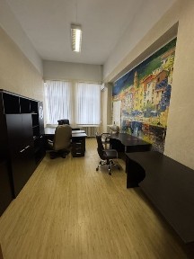 Київ, Печерський, вулиця Саксаганського 33