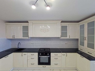 Здам в оренду простору 3-кімнатну квартиру!