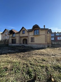 Житловий будинок 288 м2 (8 соток). Вільямса, Луценка