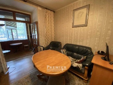 3 кім, Сталінка, Французький бул., Музкомедія, Море, 53кв. м., 46999 у. о.