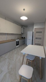 Перша здача 2-к квартири у новобудові