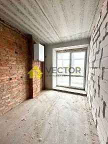 Двокімнатна 75м² квартира в зданому будинку на середньому поверсі