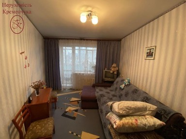 Продам чотирикімнатну квартиру 101 квартал